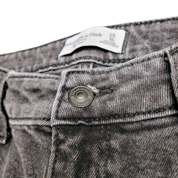 Abercrombie & Fitch Faded Black Premium Denim The High Rise Skinny Jeans - Picture 6 of 10